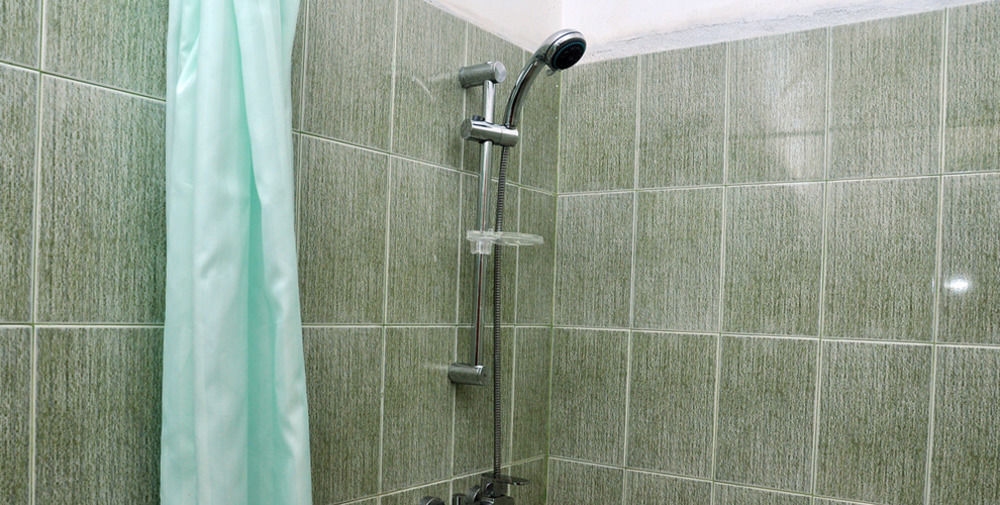 פנאדורה Oyo 290 Night Station Hotel מראה חיצוני תמונה